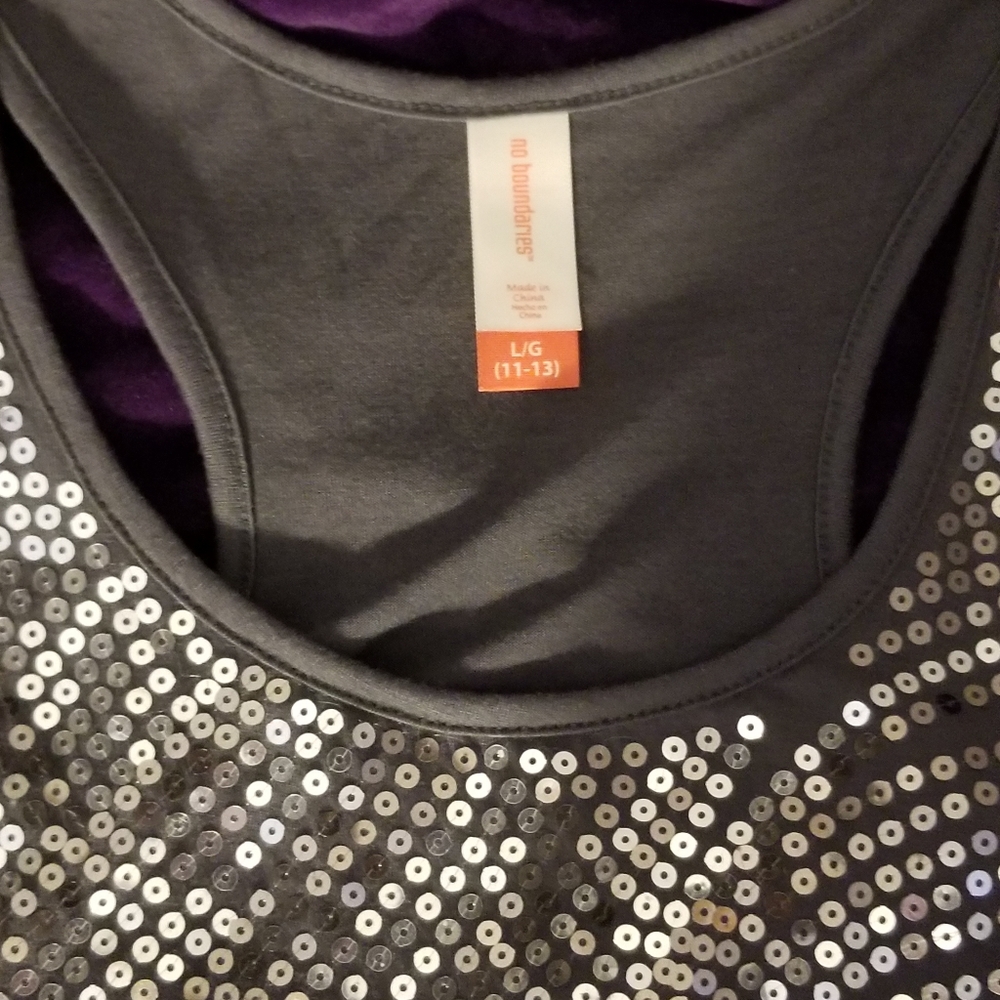 EUC!!! Gray sequined long tank. GLAM & COMFORT! - Picture 4 of 6